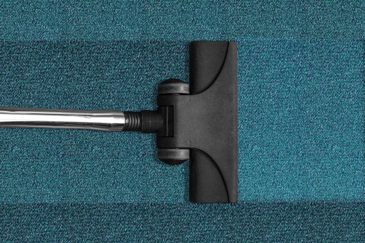 Czy warto skorzystać z usługi czyszczenia dywanów?